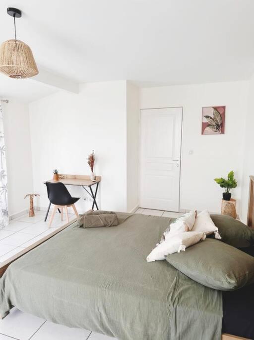 Duplex climatisé avec piscine