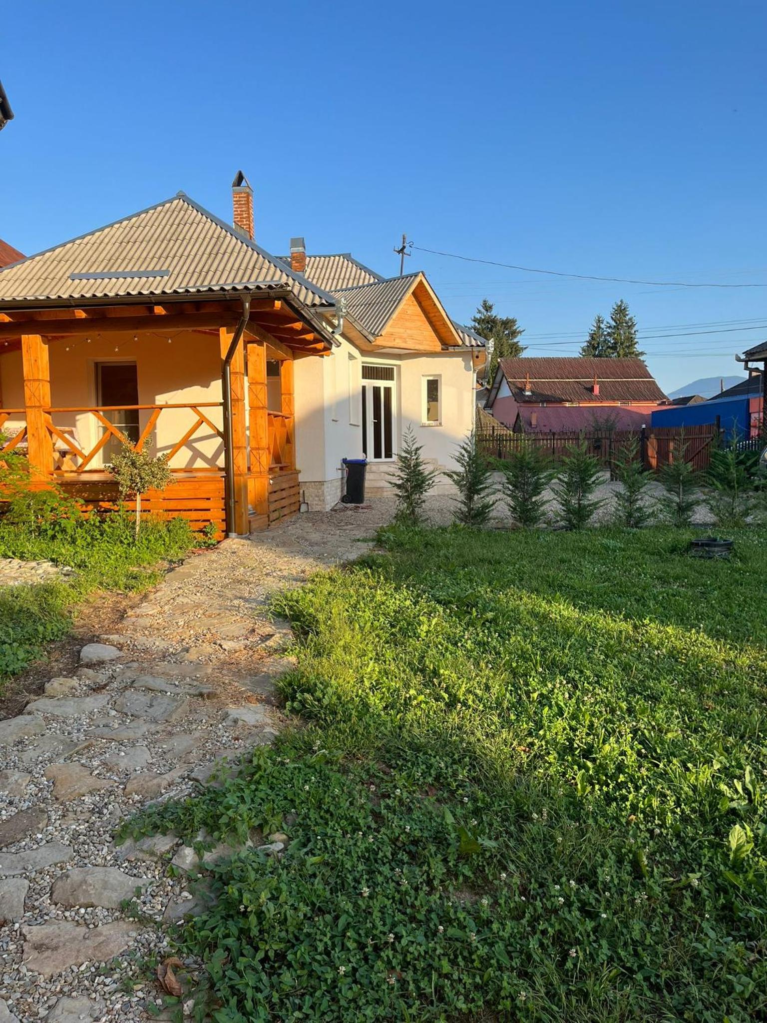Mura House