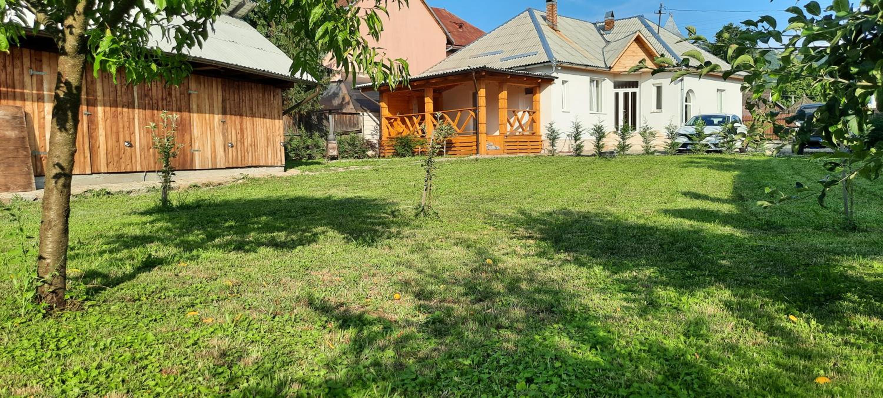 Mura House