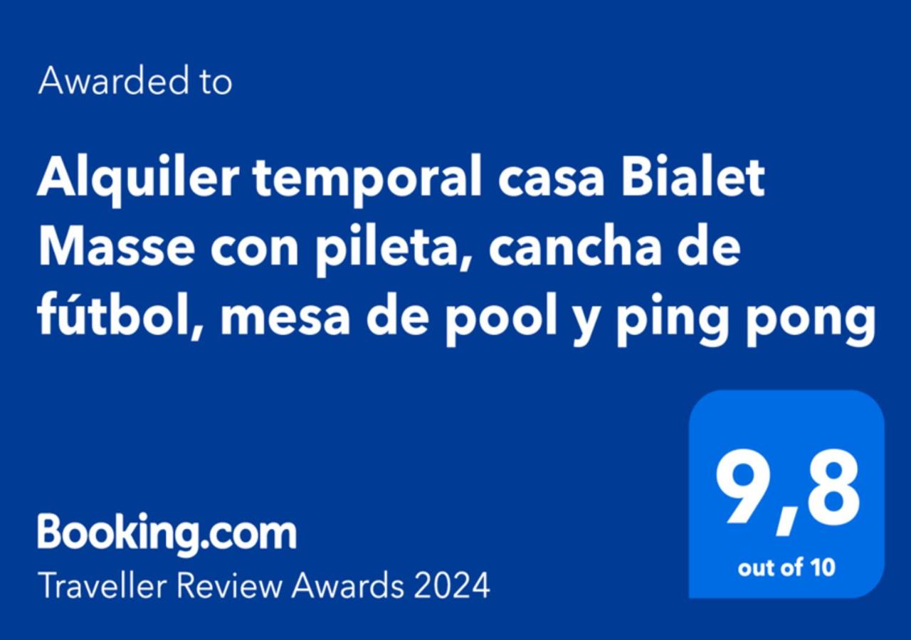 Alquiler temporal casa Bialet Masse con pileta, cancha de fútbol, mesa de pool y ping pong