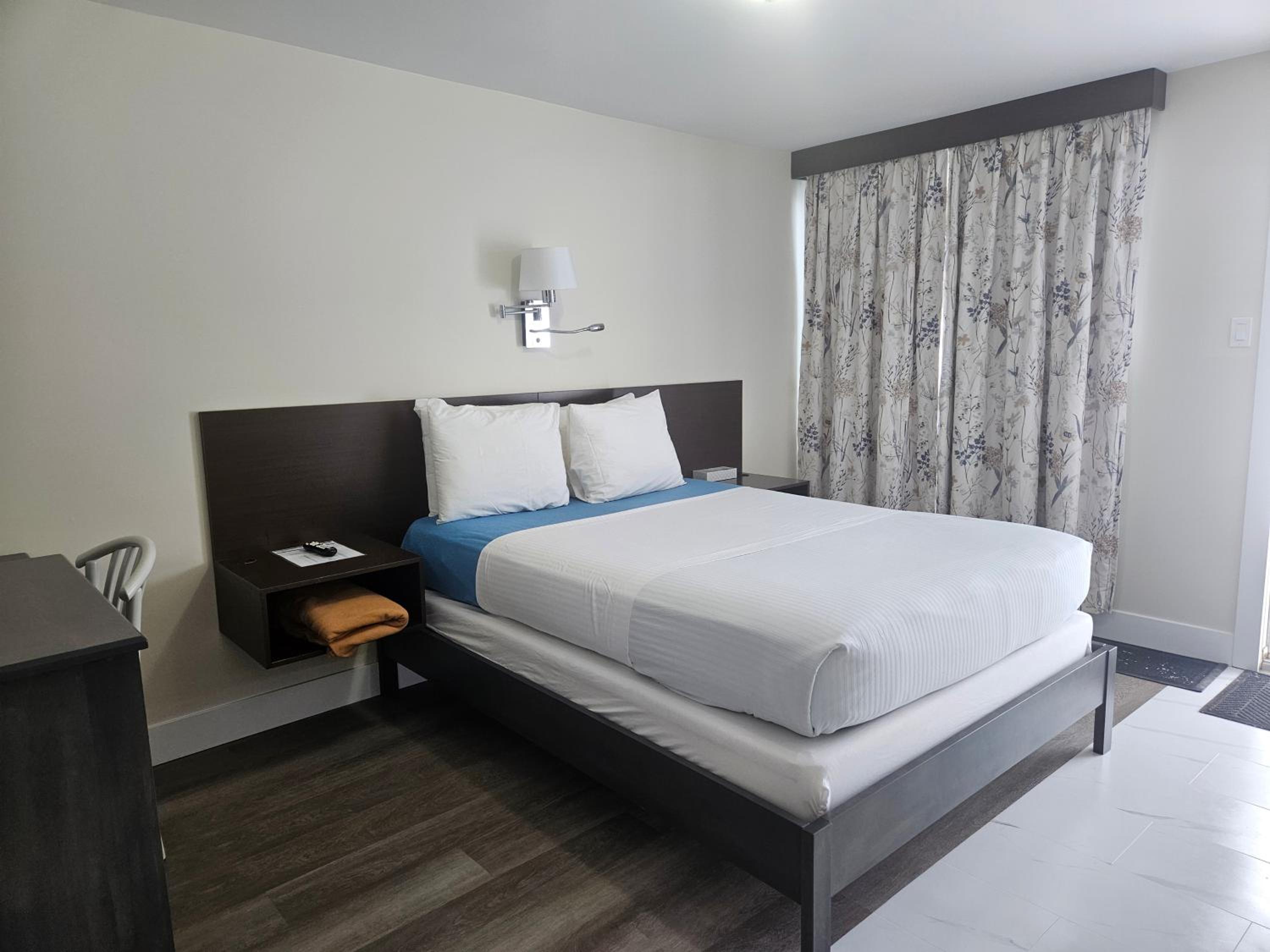 Leelas Villa Inn Flesherton