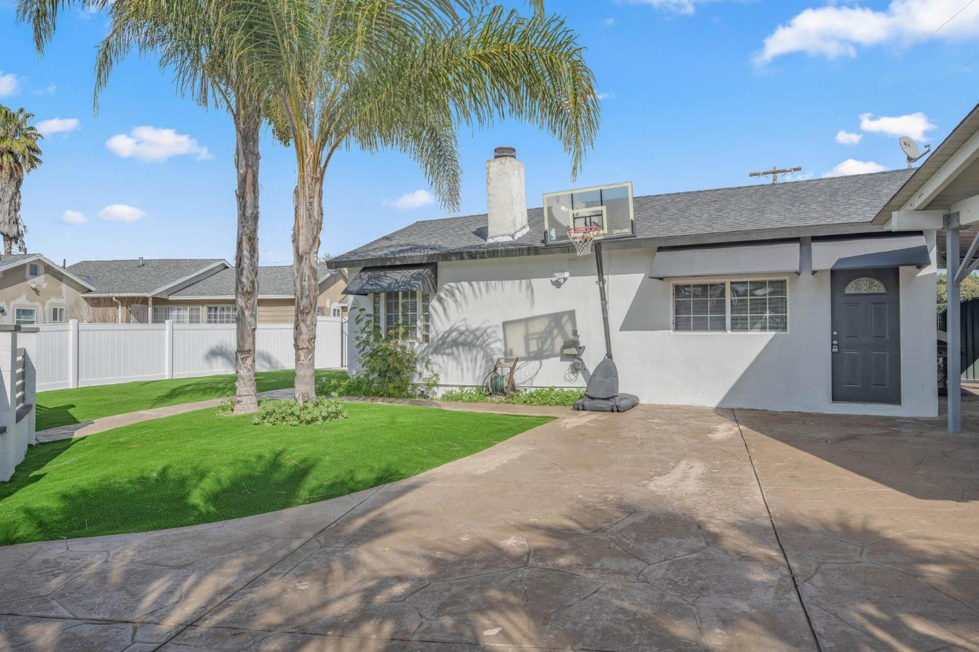 Los Angeles Glamour Home