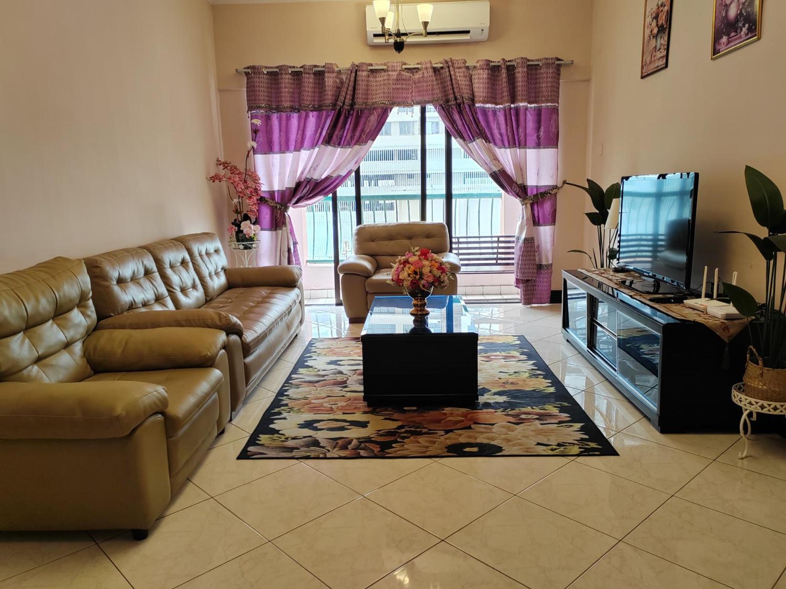 Ber-Santai at Marina Court