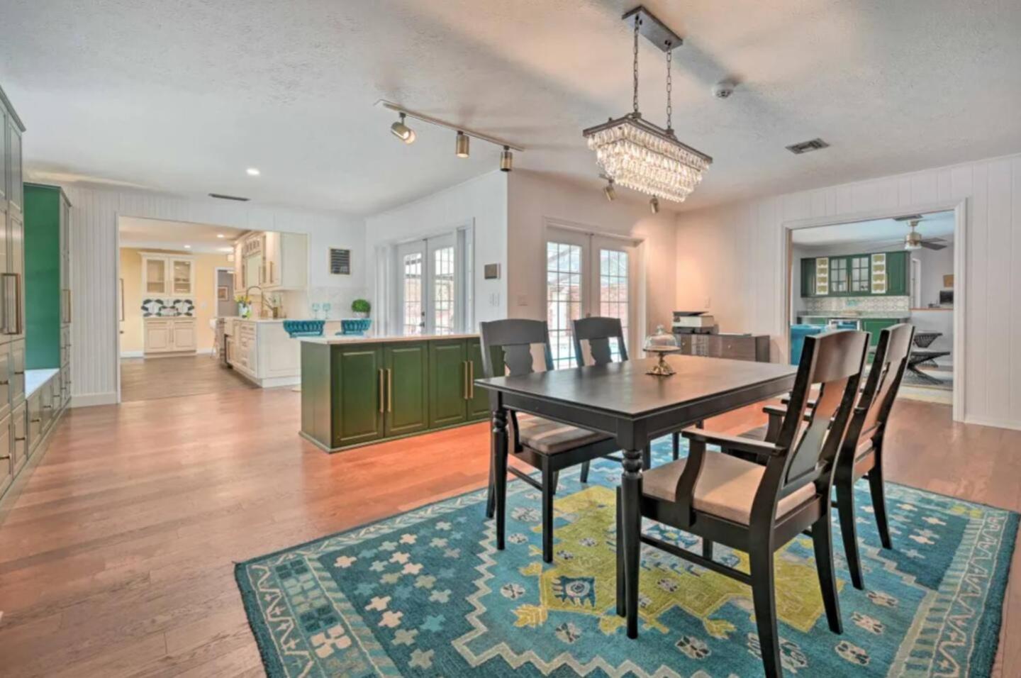 Tampa Bay Area Vacations - Jade Jewel - Well-Appointed Tampa Home 4 Mi to USF Campus and Busch Gardens - Property Image 1