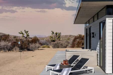 Desert Diamond- Joshua Tree Cowboy Pool and Spa view 5