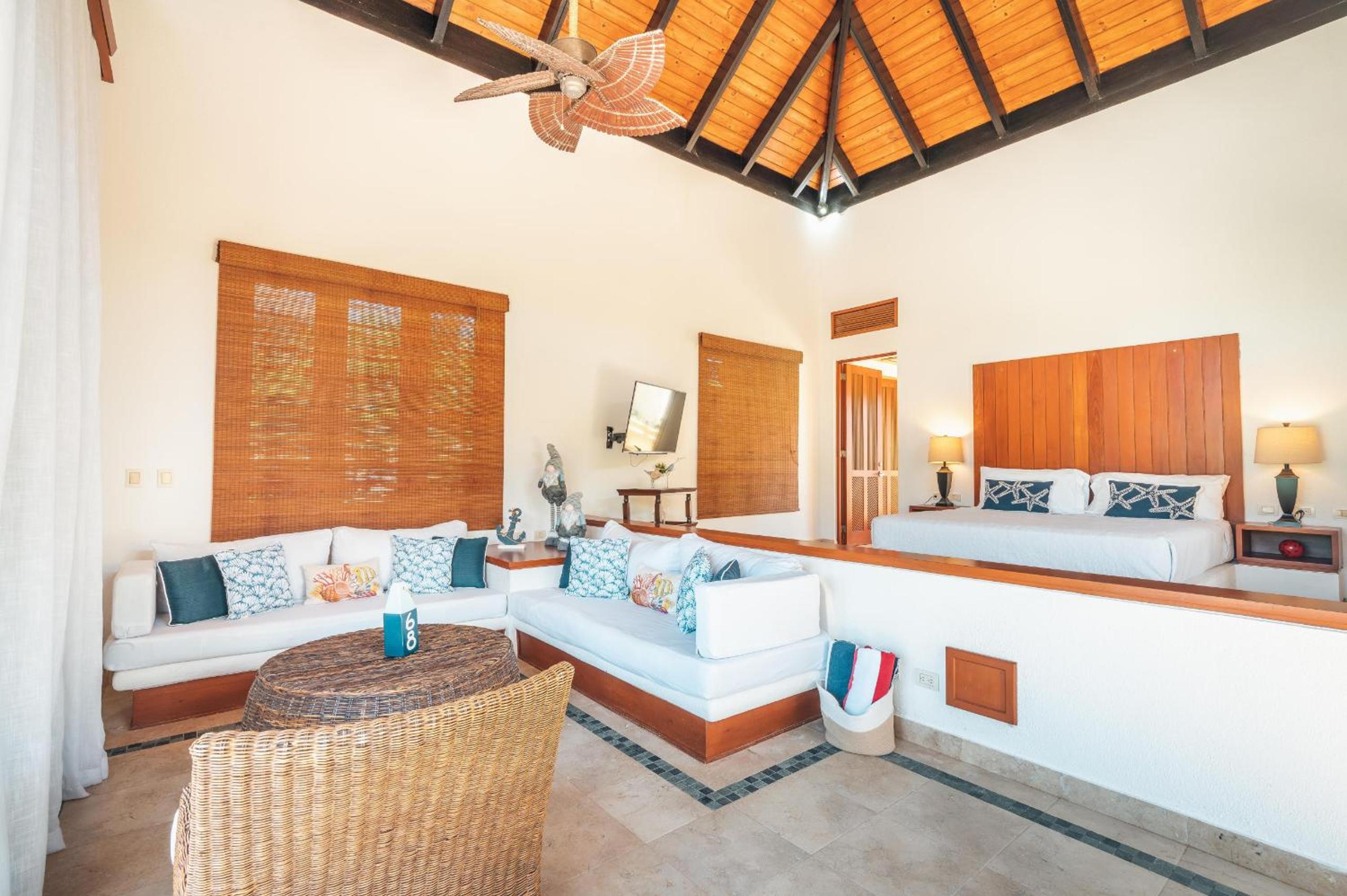 Fabulous bungalow with private pool CAA