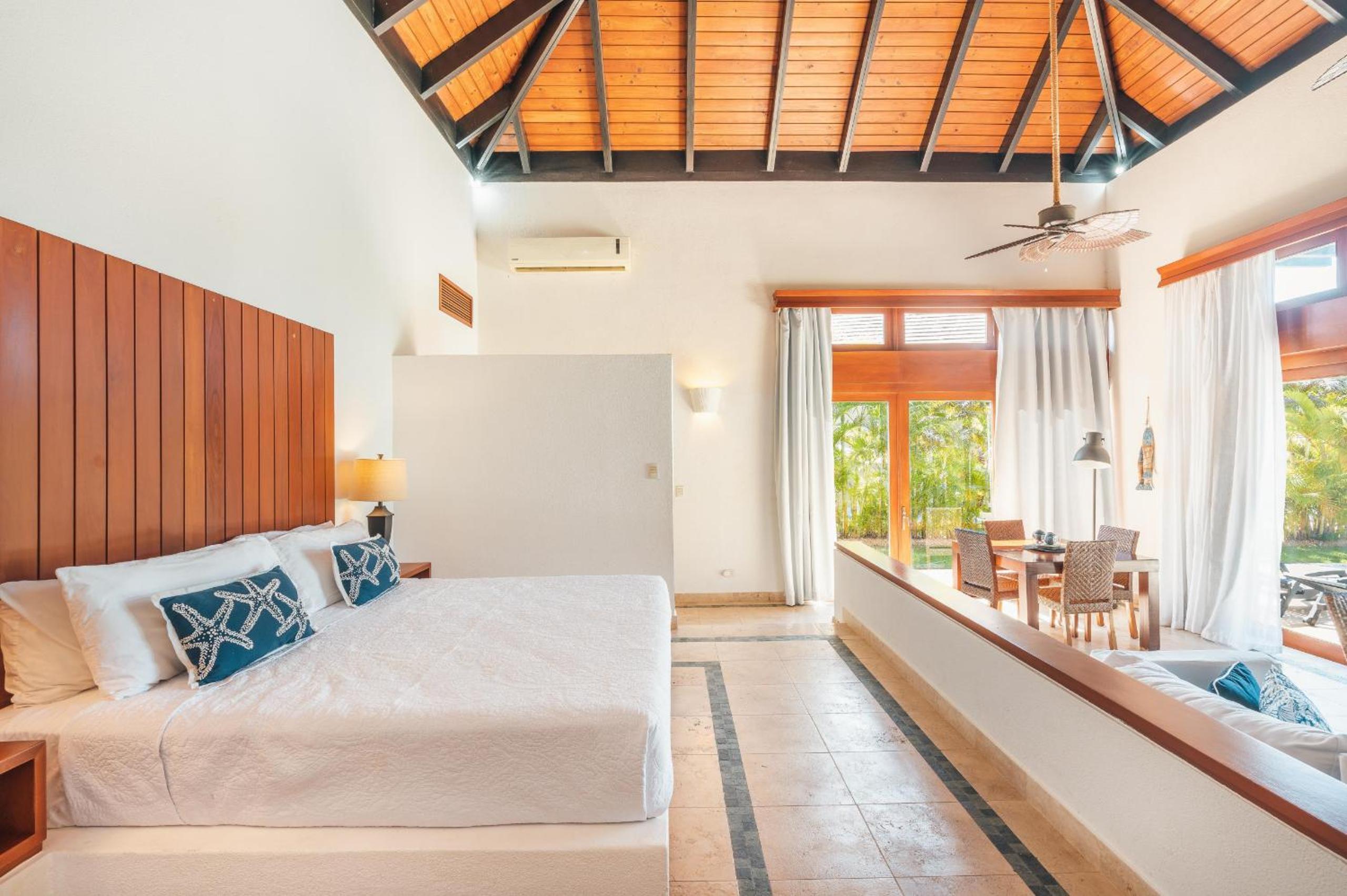 Fabulous bungalow with private pool CAA