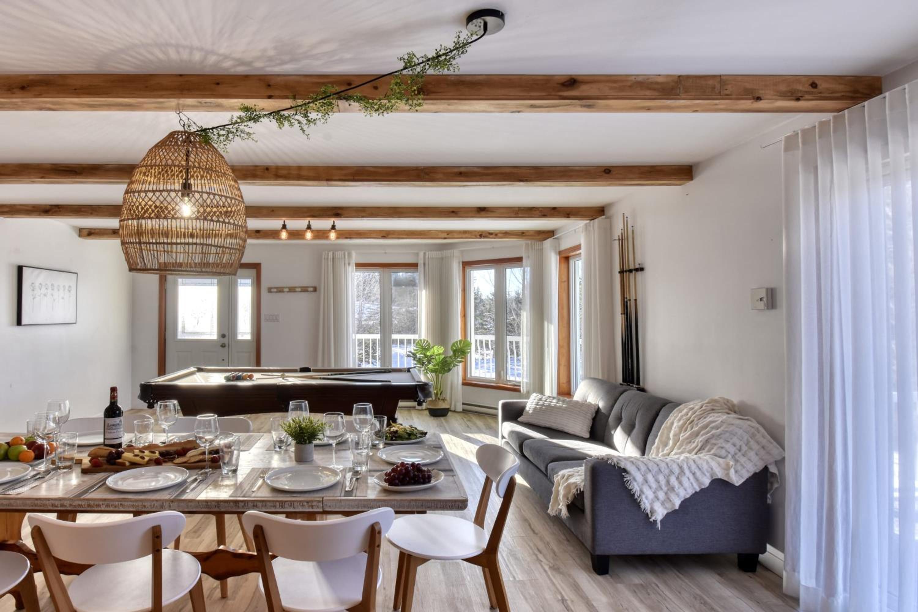 Spacious cottage in forest with spa