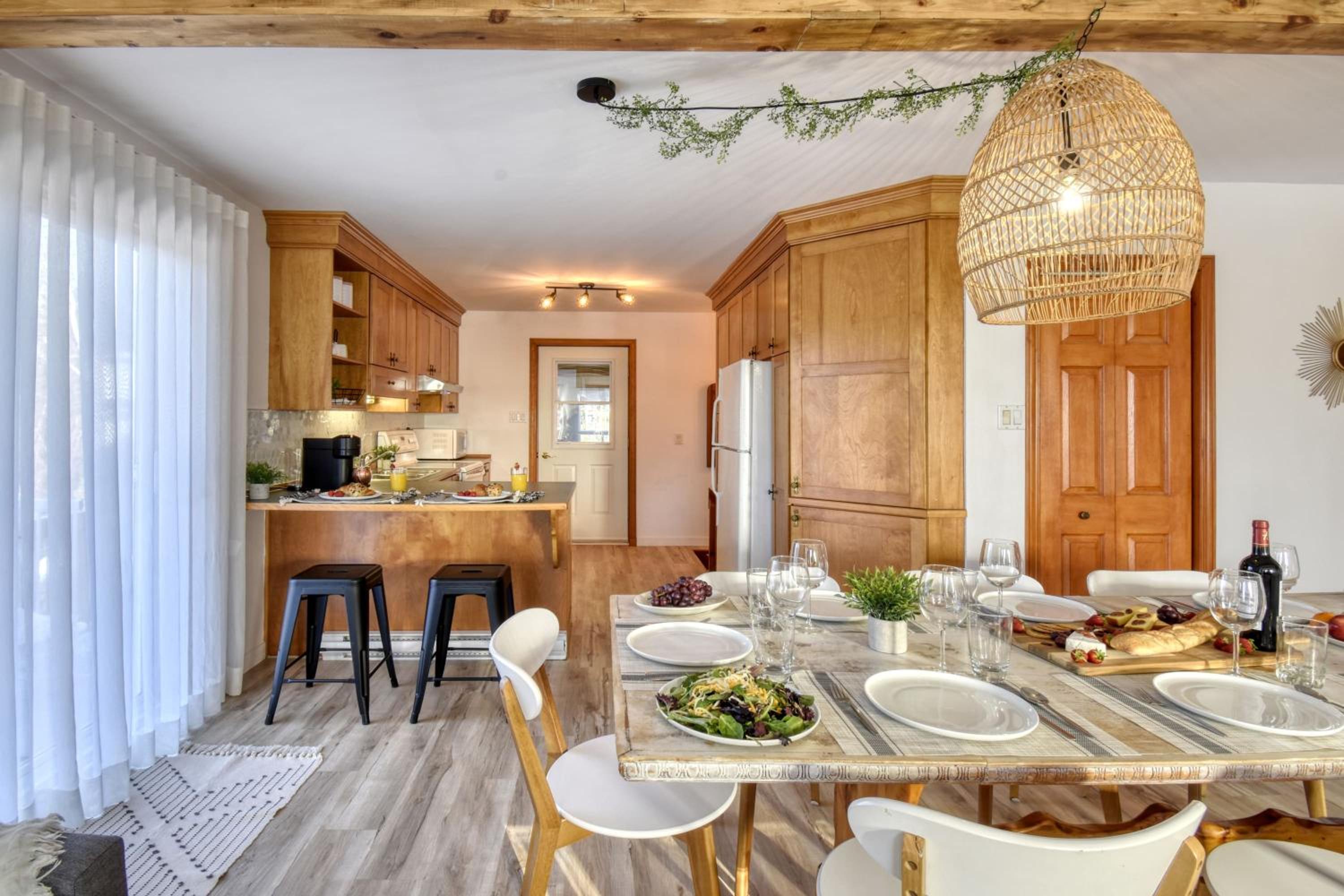Spacious cottage in forest with spa