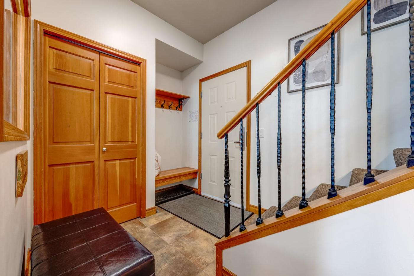 Central 2BR with Prime Amenities