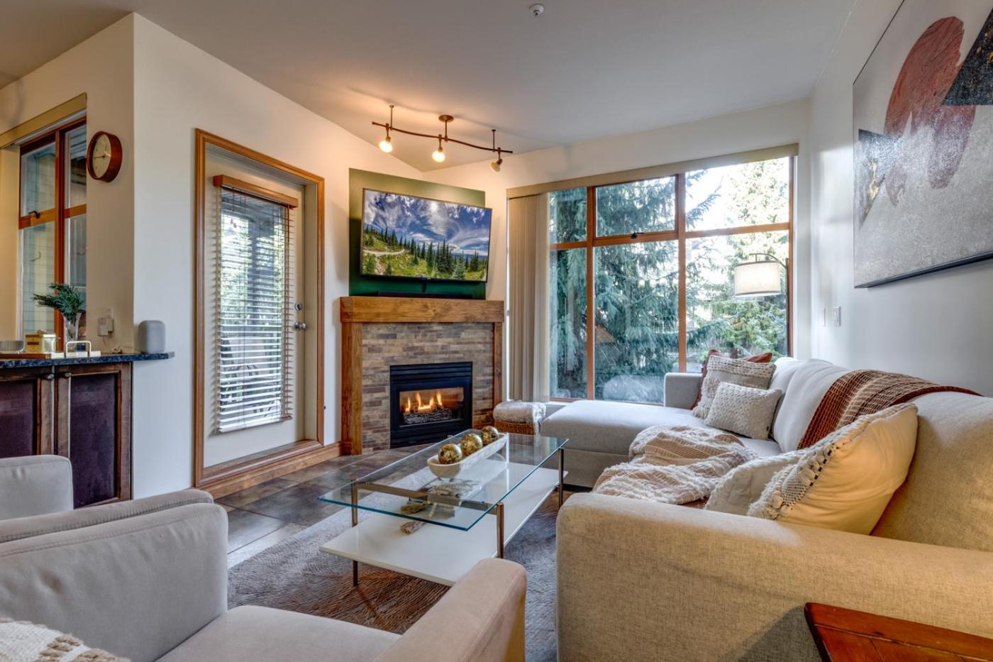 Central 2BR with Prime Amenities
