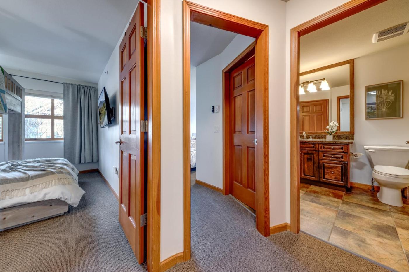Central 2BR with Prime Amenities