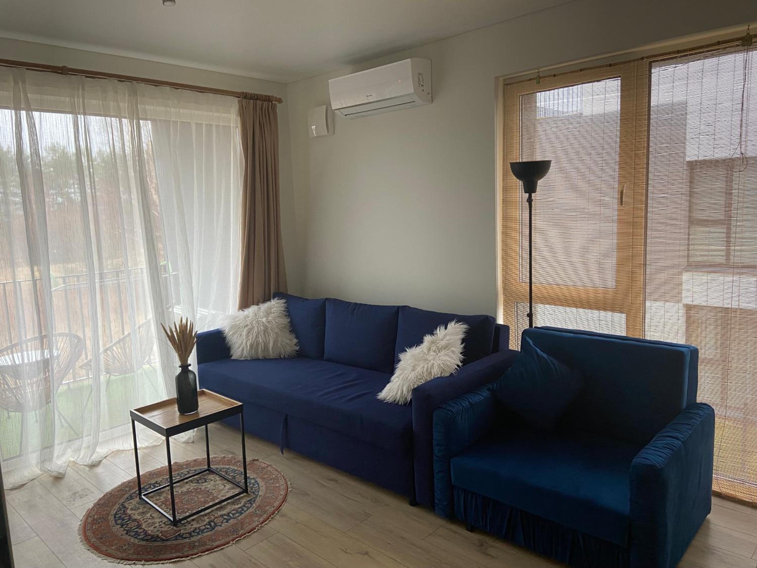 E&K apartamentai su šildomu baseinu kieme view 2