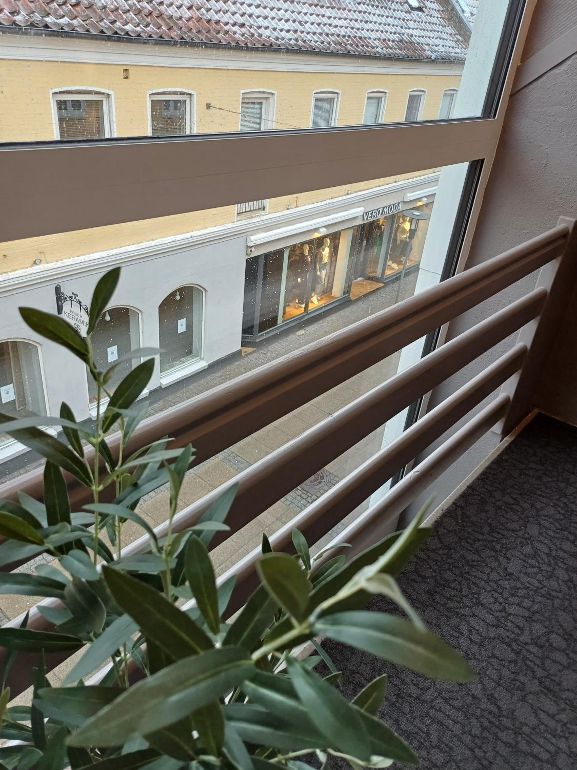 Double Room 9 in Saeby view 2