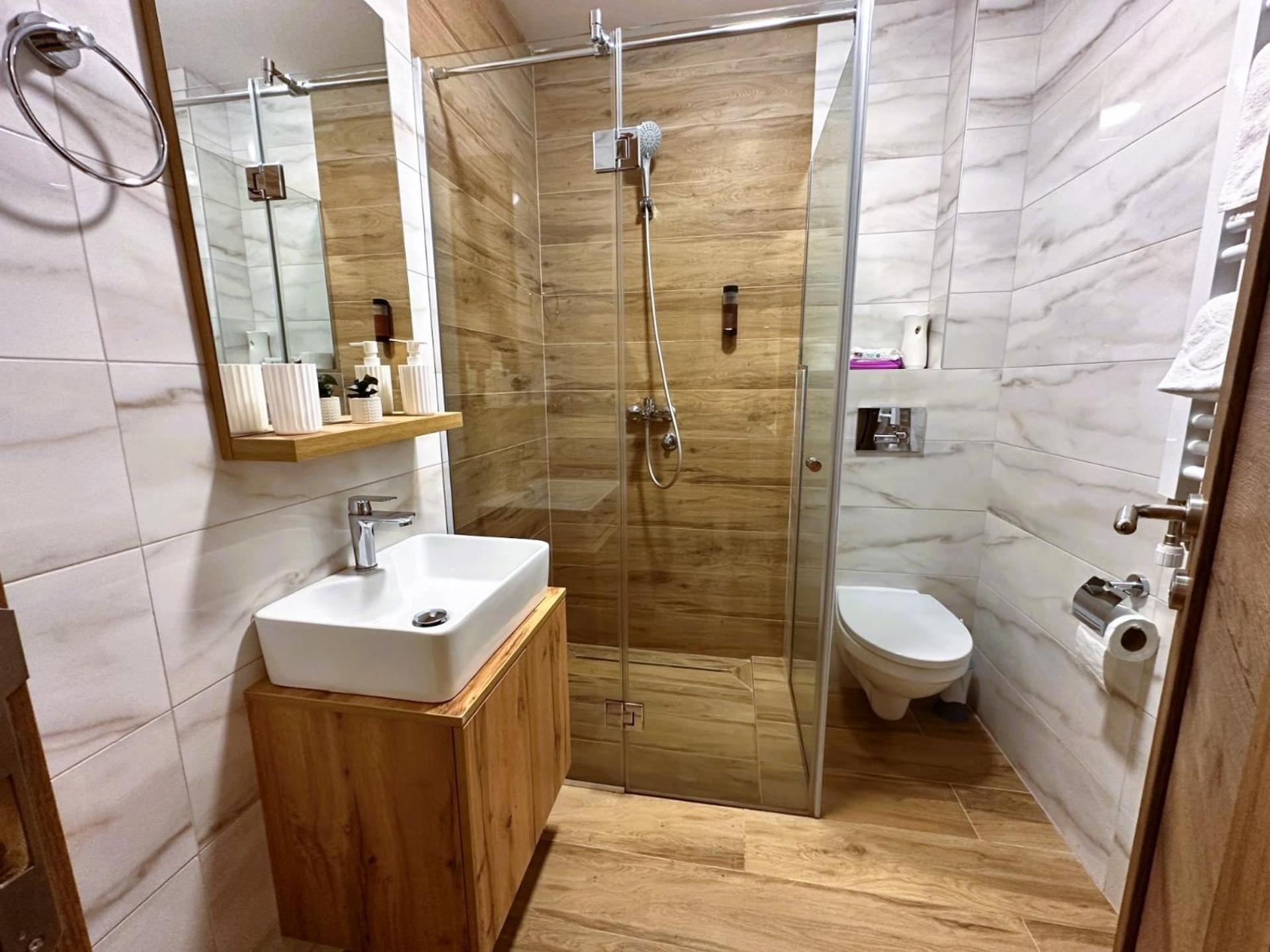 Beli Lotus apartman Borovi view 3