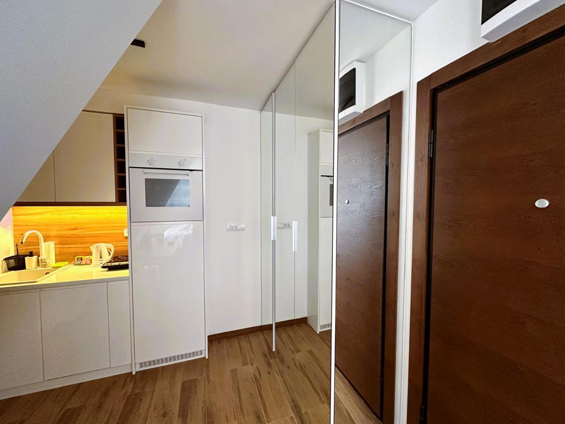 Beli Lotus apartman Borovi view 4