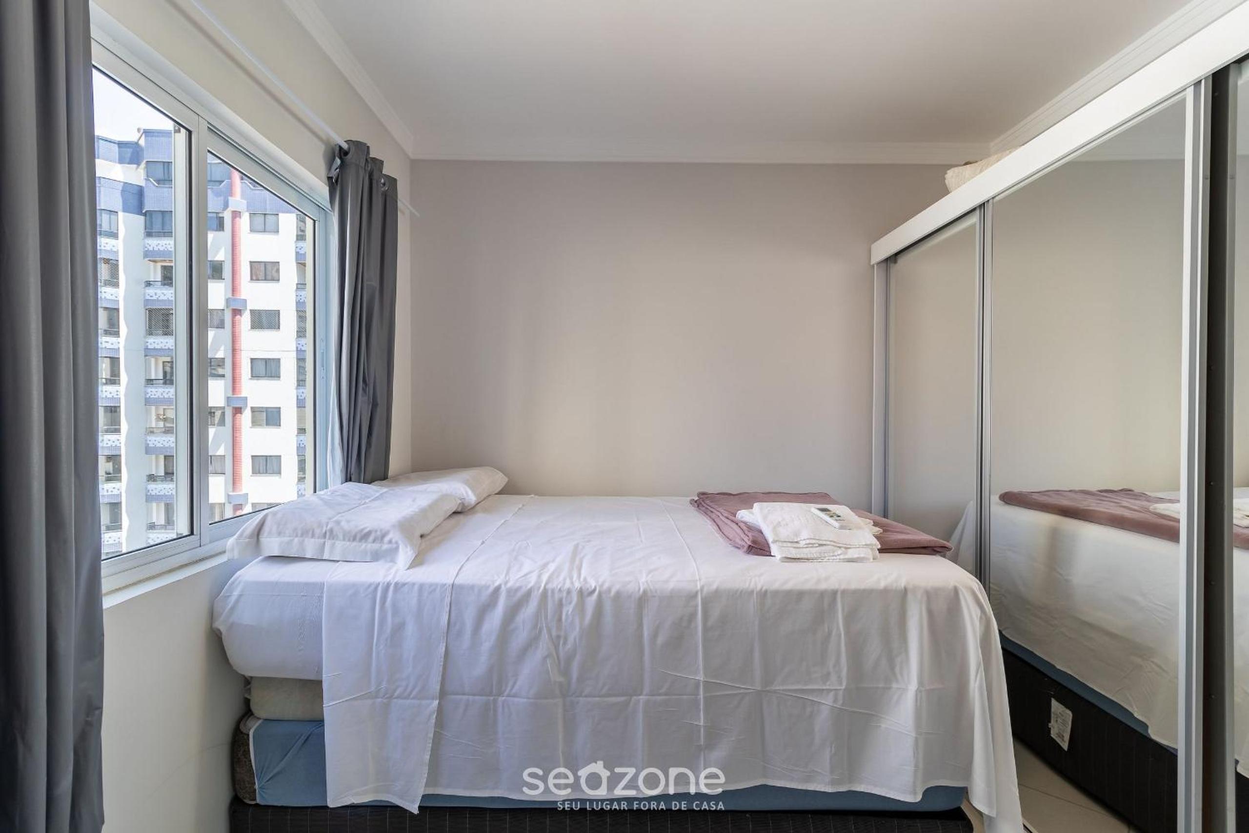 Aprt w balcony 600m fr the coast Centro BC EJF0702