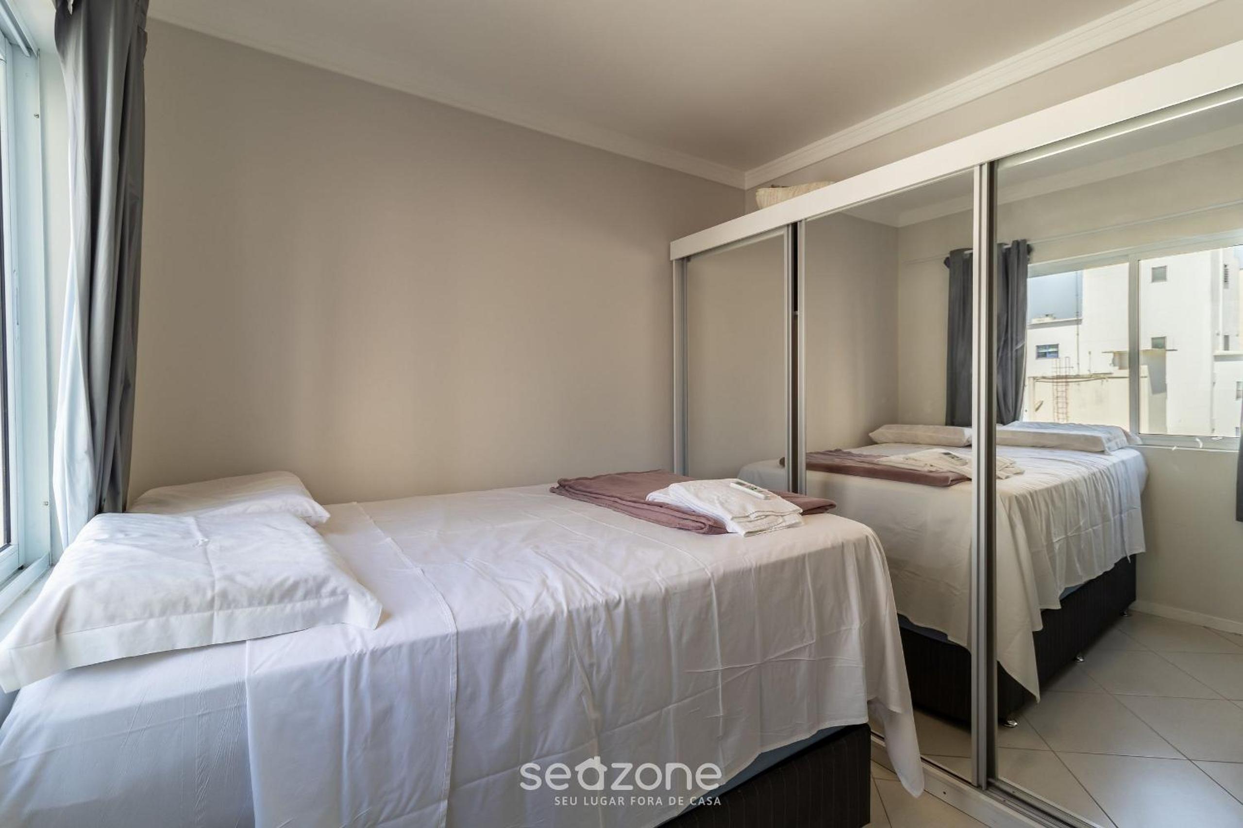 Aprt w balcony 600m fr the coast Centro BC EJF0702