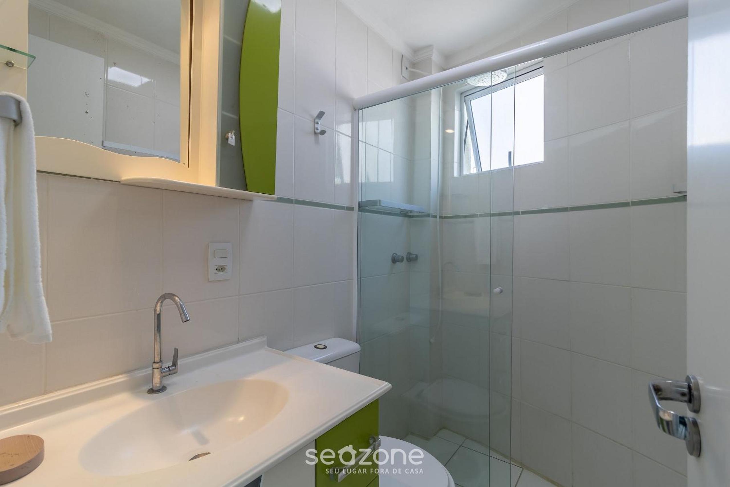 Aprt w balcony 600m fr the coast Centro BC EJF0702