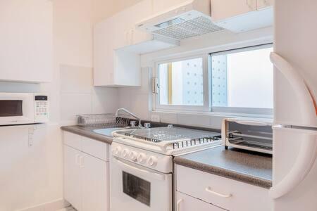 Upscale Polanco, 24 7 Security, Walk to Shopping! photo 5