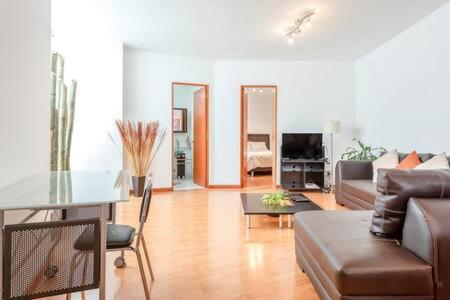 Upscale Polanco, 24 7 Security, Walk to Shopping! photo 4