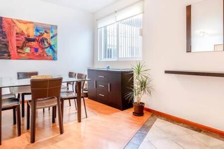 Upscale Polanco, 24 7 Security, Walk to Shopping! photo 3