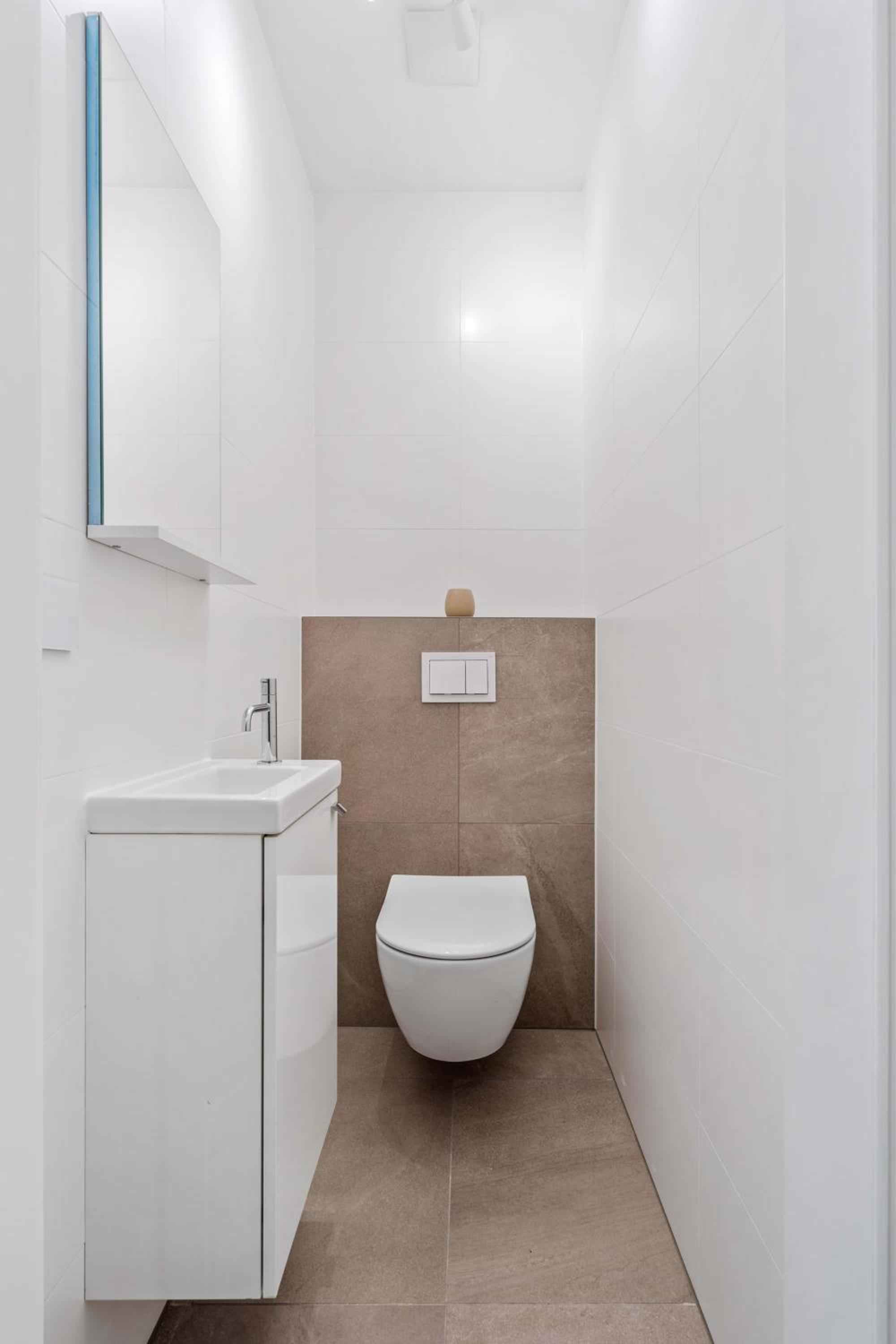 Luxurious 1-BR Apt in Gasperich, Luxembourg view 3
