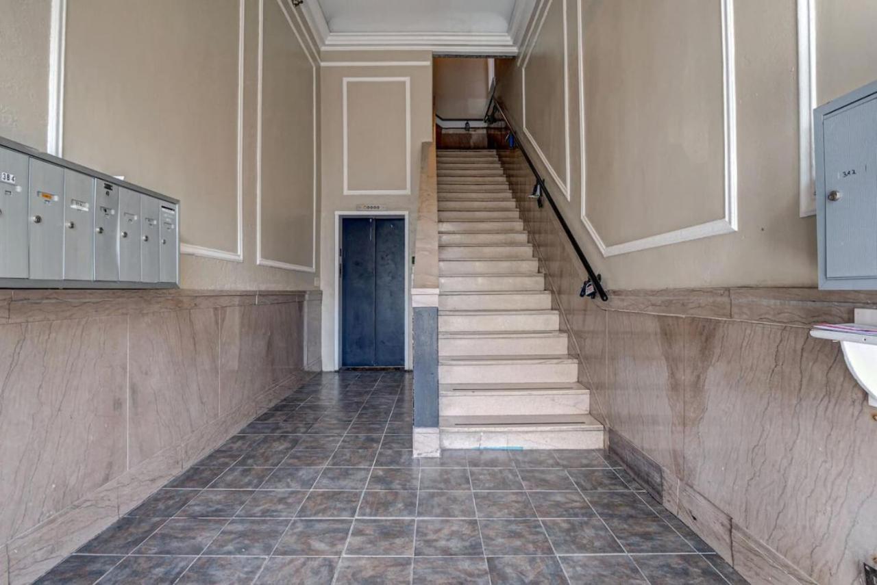Historic Downtown Wilmington Condo Free Parking view 2