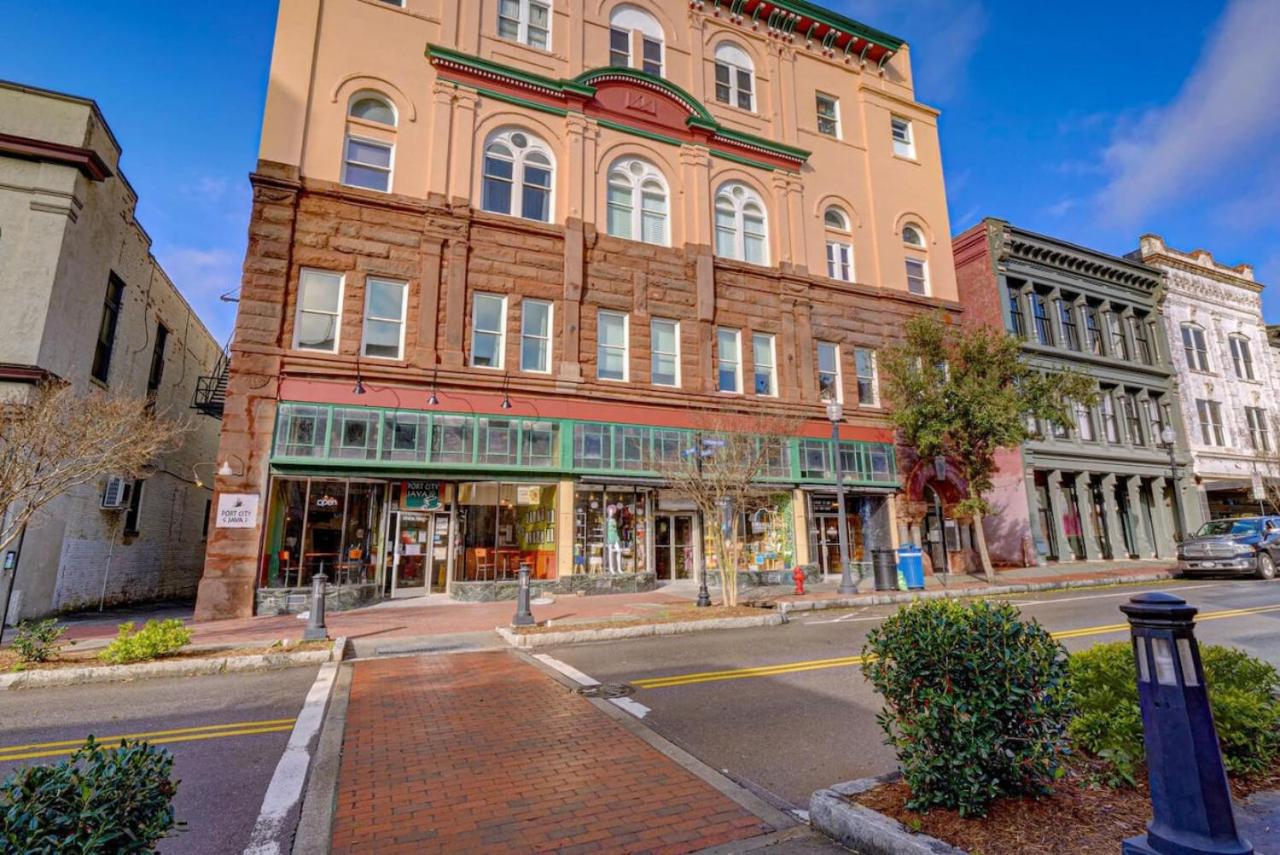 Historic Downtown Wilmington Condo Free Parking view 3