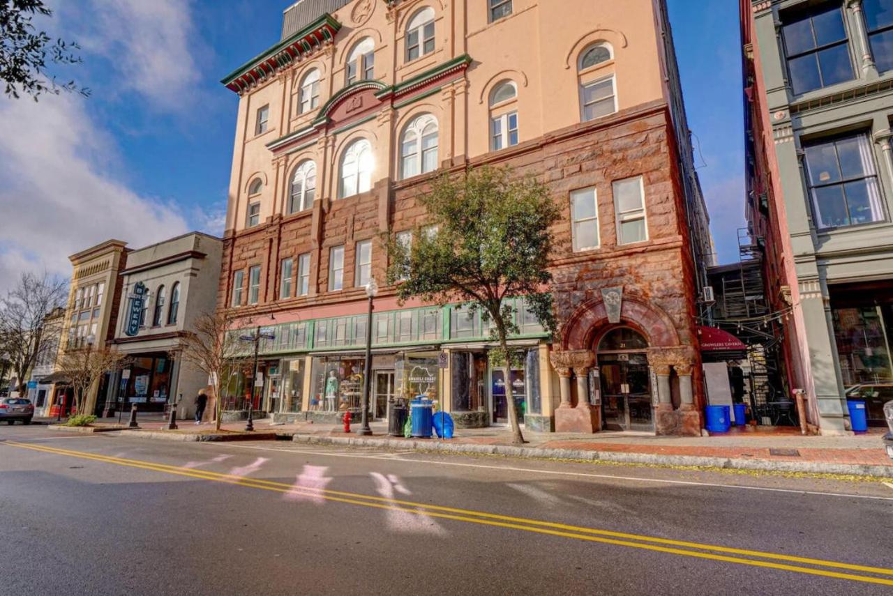 Historic Downtown Wilmington Condo Free Parking view 5