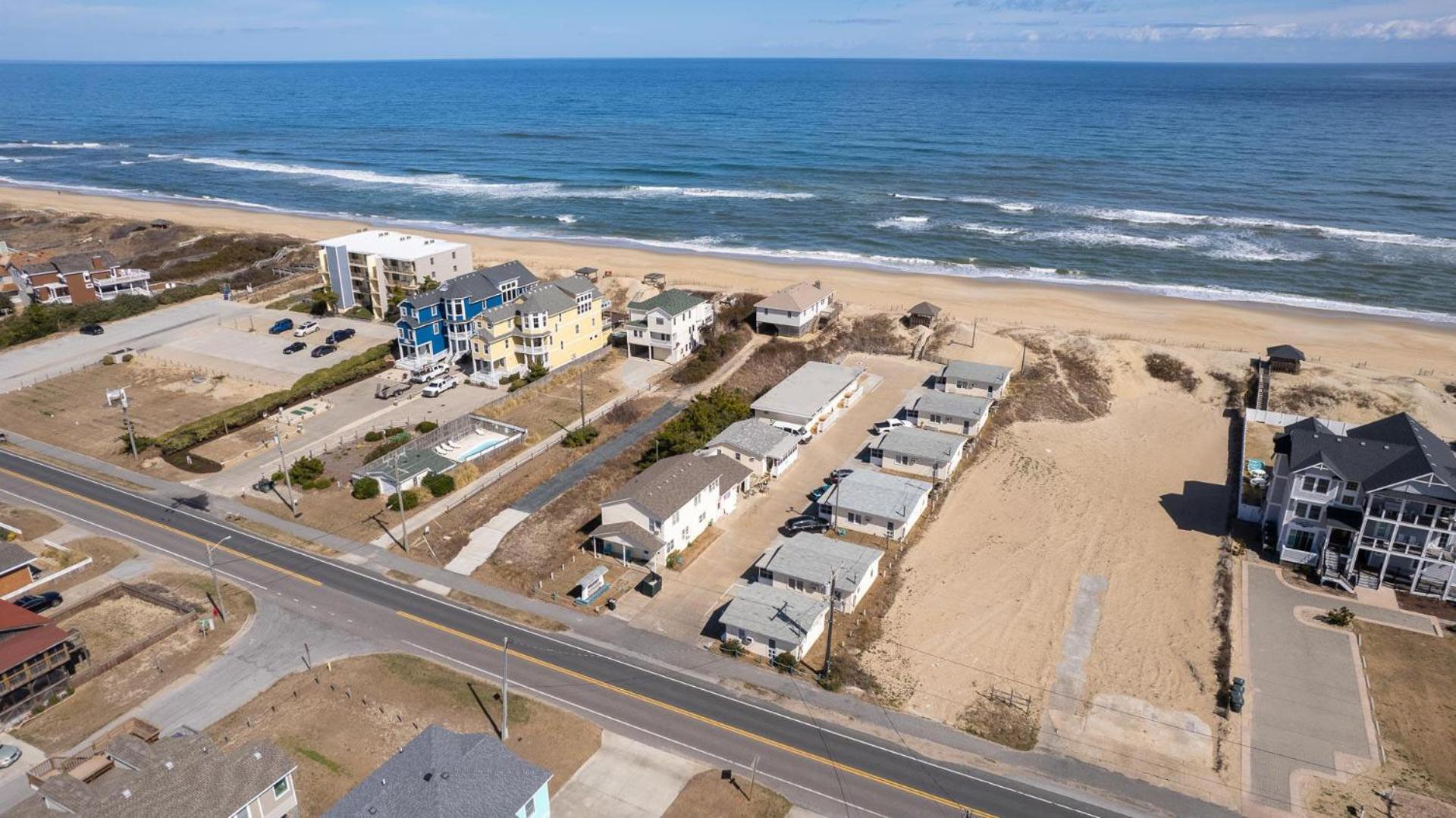 Oceanside Court by KEES Vacations