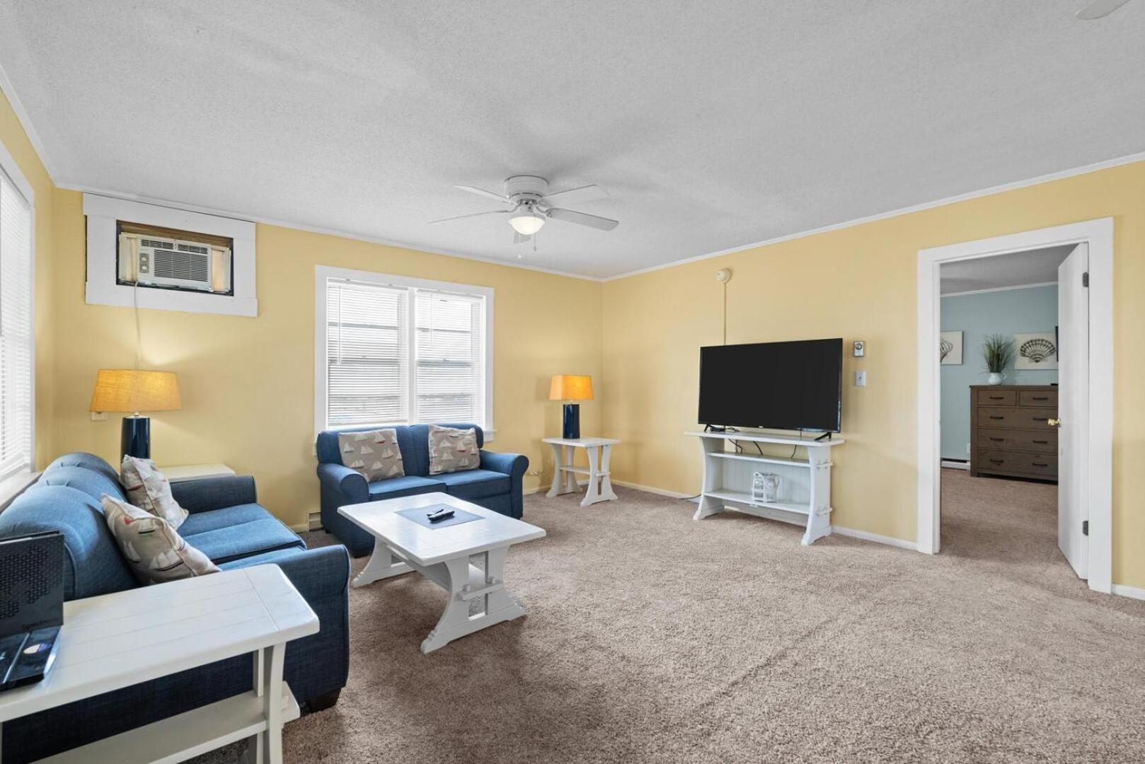 Oceanside Court by KEES Vacations