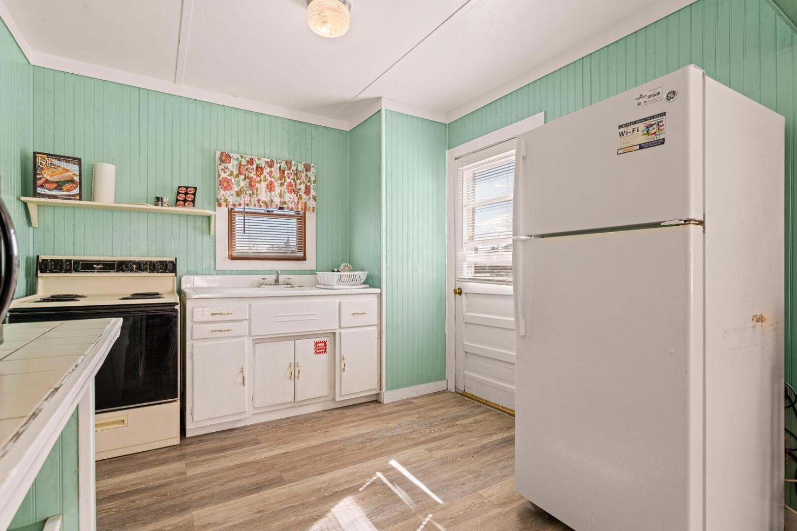 Oceanside Court by KEES Vacations