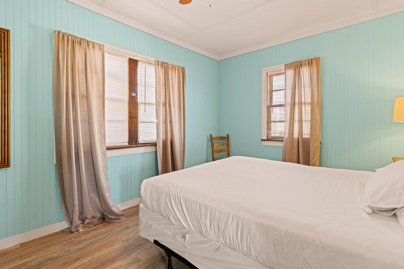 Oceanside Court by KEES Vacations