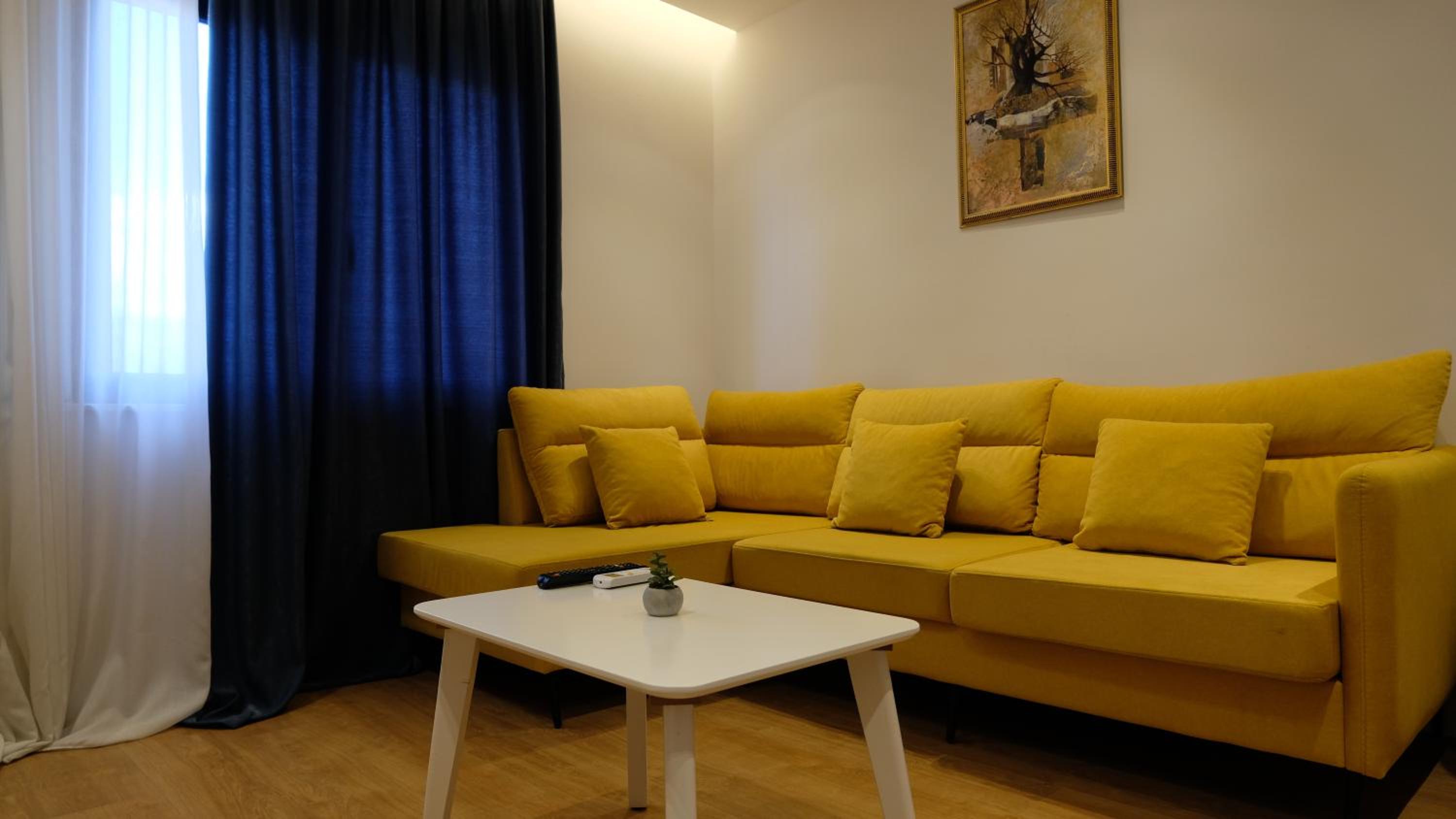 2E Center Apartment