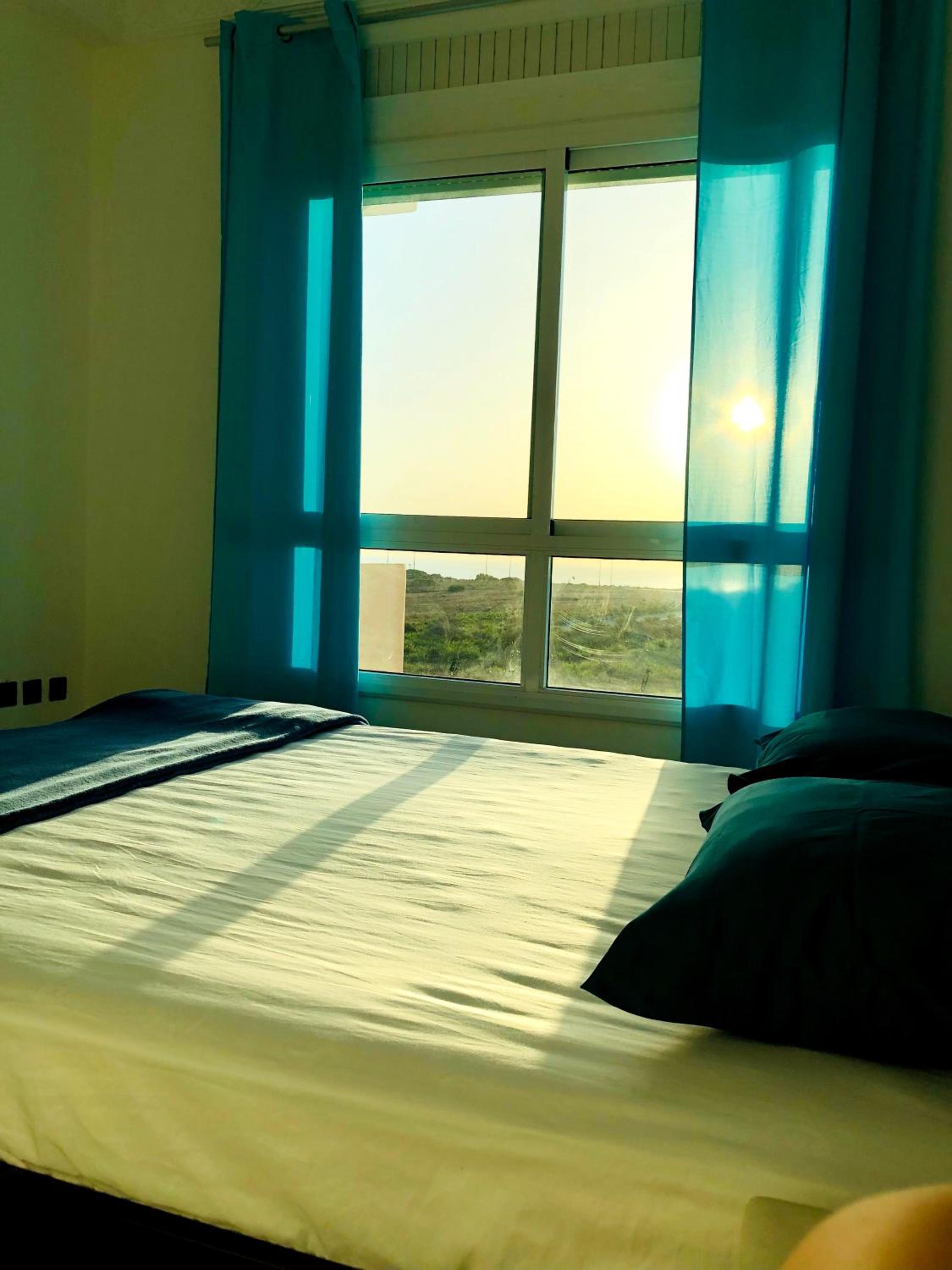 Fantastique Appartement avec piscine sur la plage de Achakar de Tanger - proche du Cap Spartel & la Grotte d'Hercule