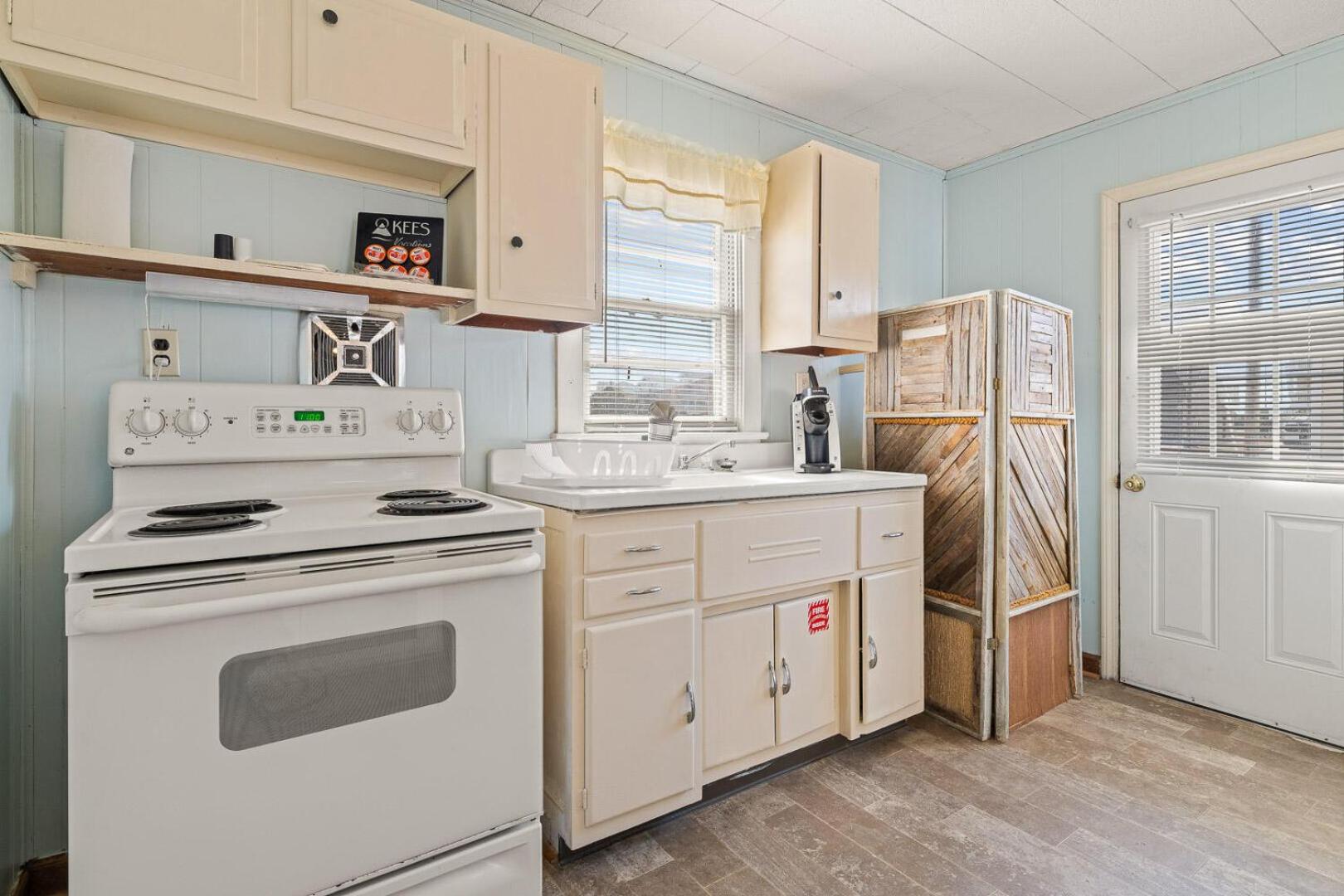 Oceanside Court by KEES Vacations