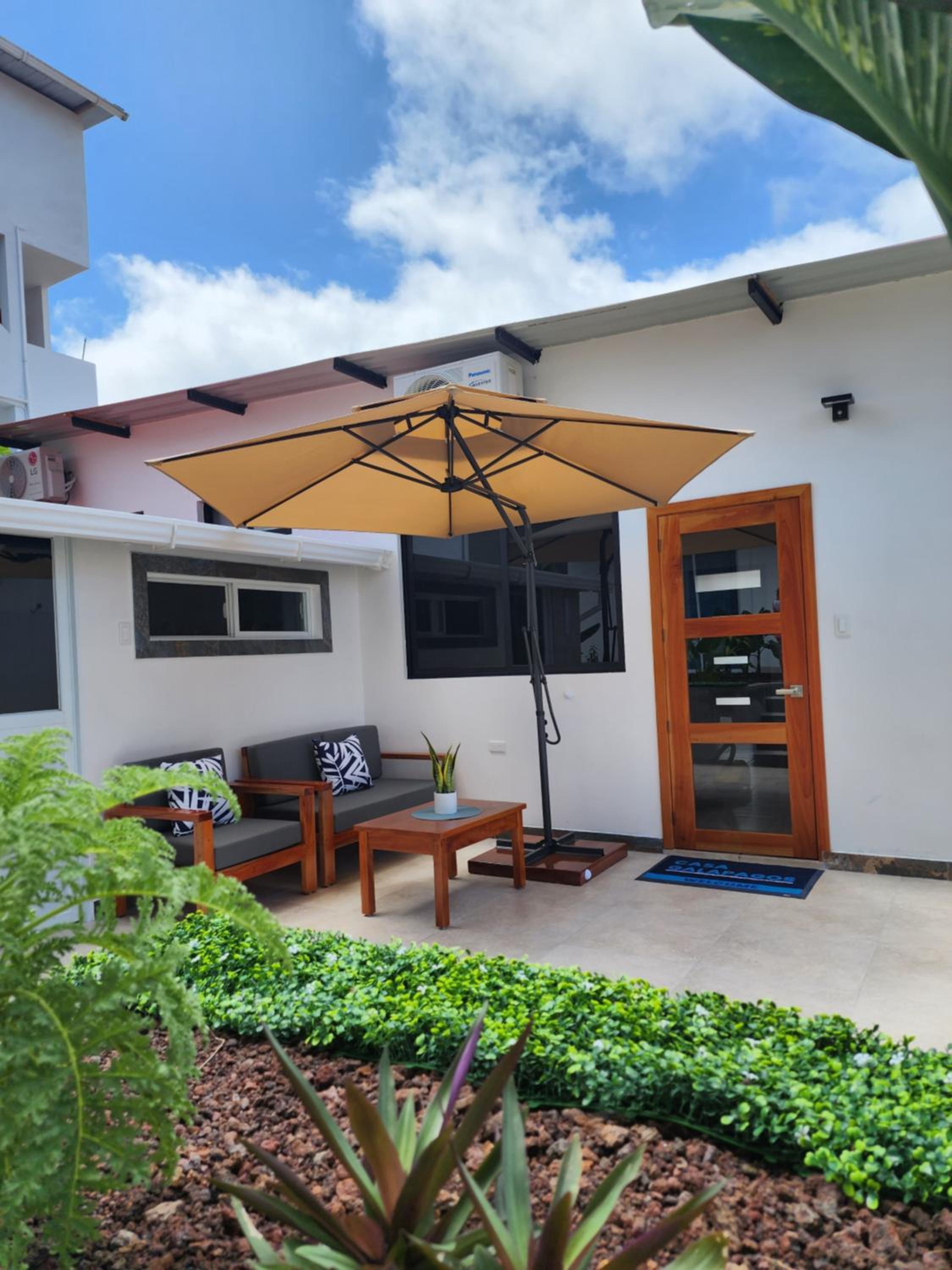 CASA GALAPAGOS by Hostal Fragata