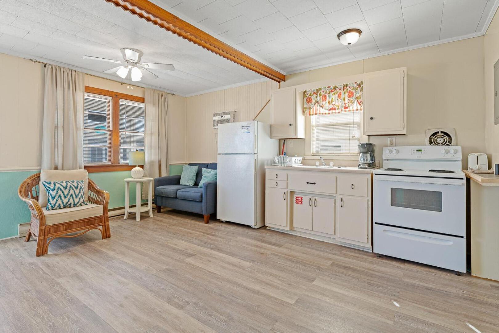 Oceanside Court by KEES Vacations