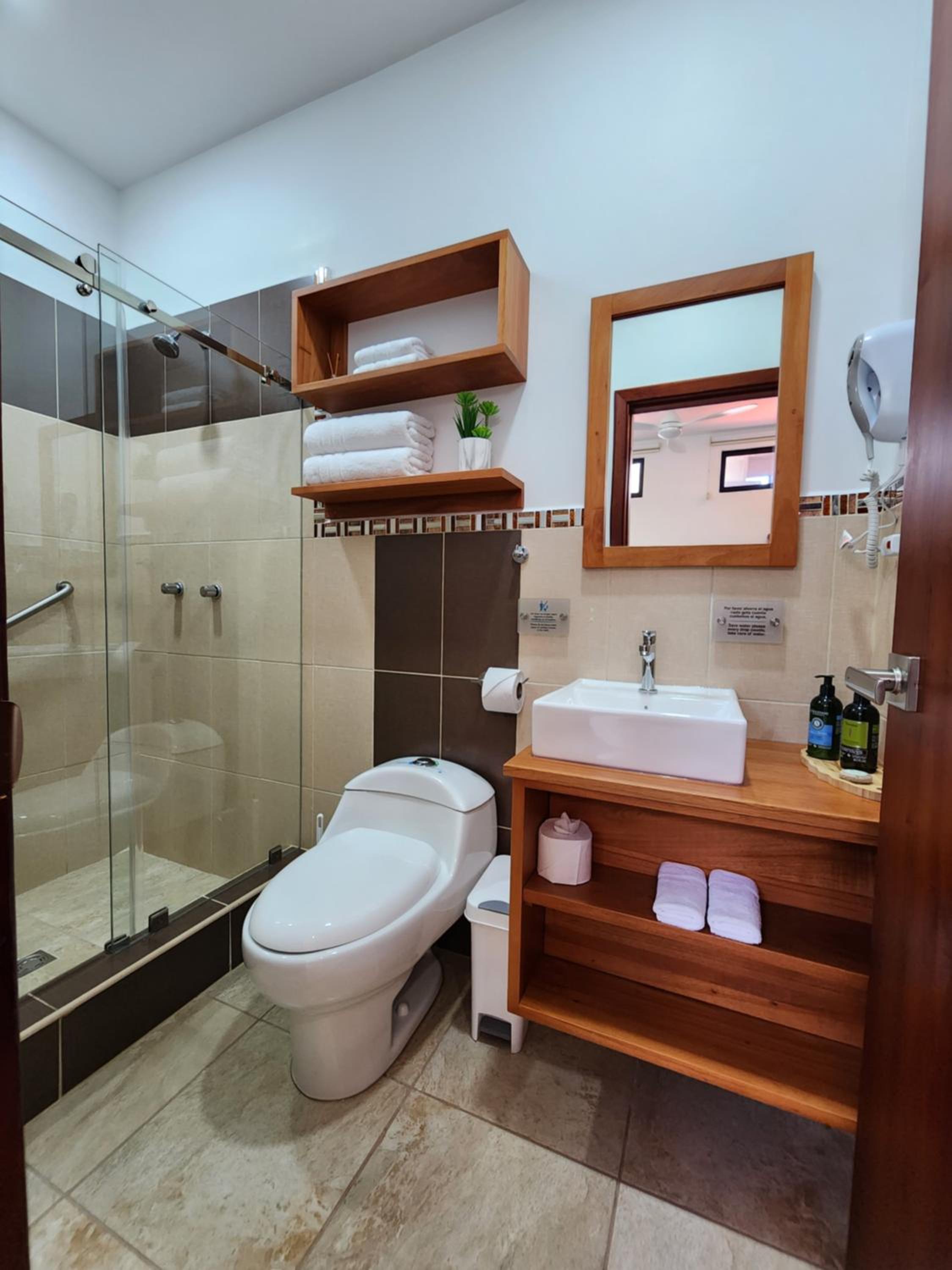 CASA GALAPAGOS by Hostal Fragata