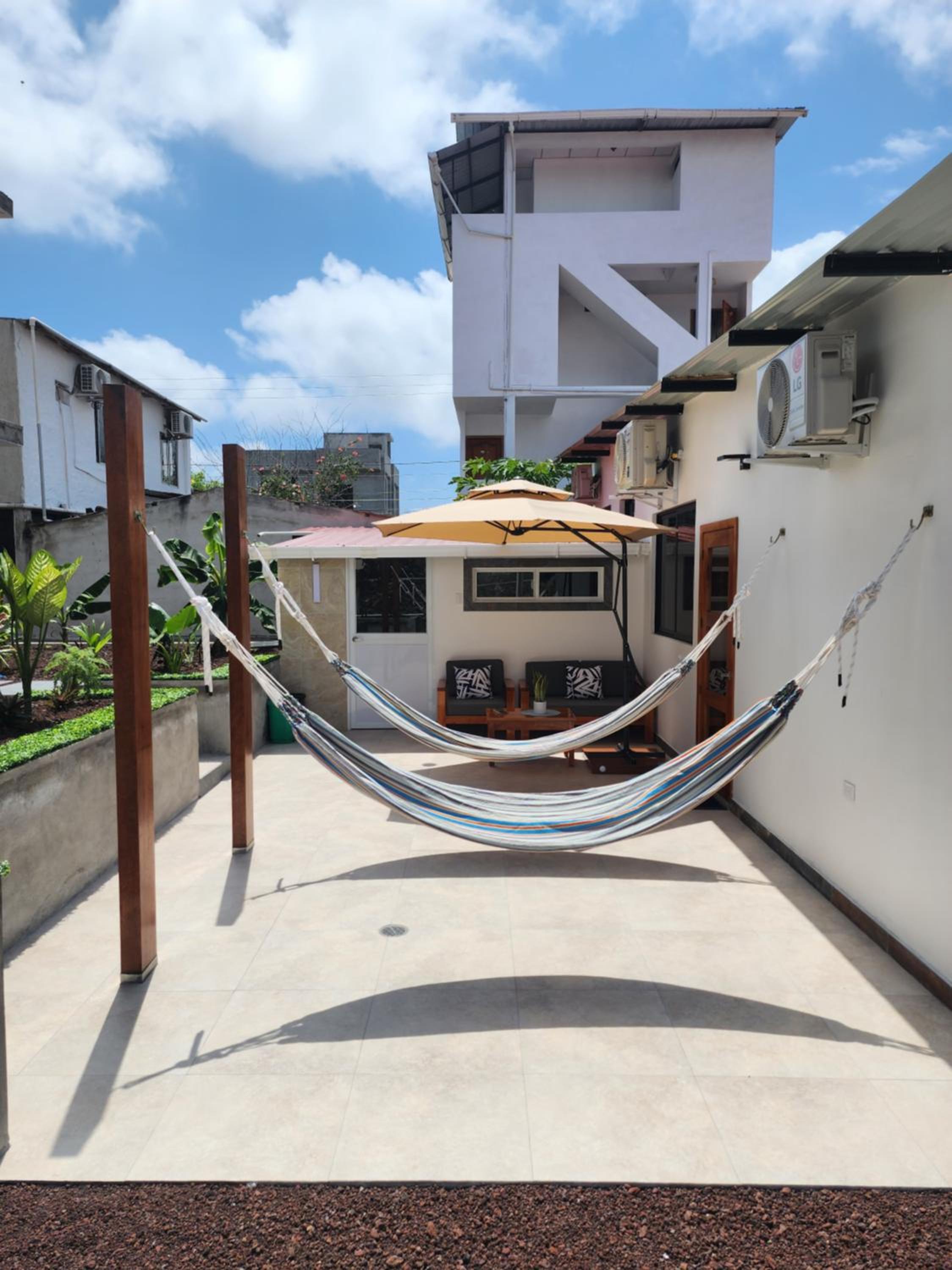 CASA GALAPAGOS by Hostal Fragata