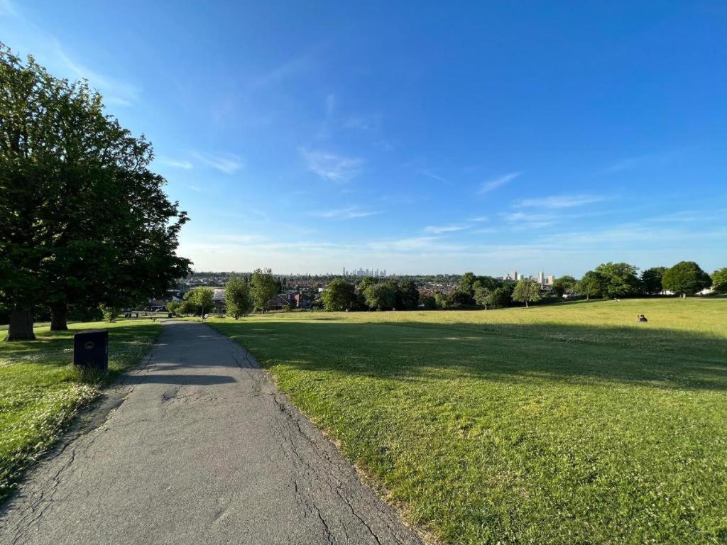 Large Modern 1 Bed Apartment London Catford - Perfect for Long Stay