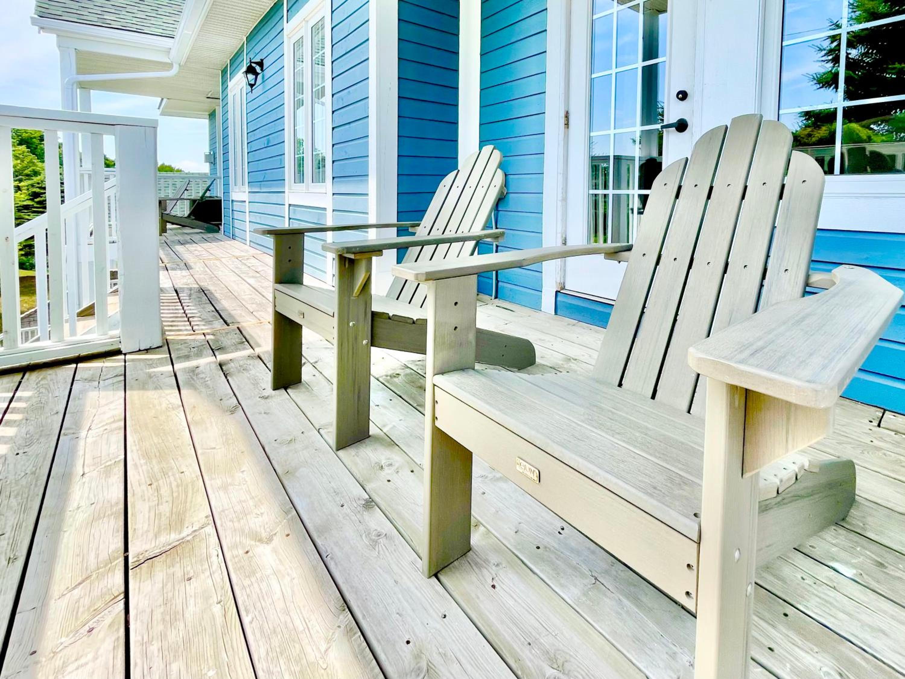 Hillside Haven: Carriage Club Resort Retreat