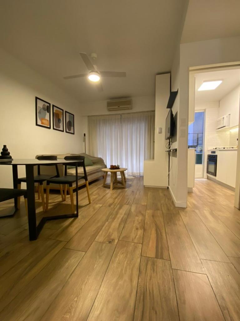 Modern 2 Bedroom Apt at Recoleta