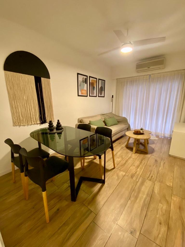 Modern 2 Bedroom Apt at Recoleta