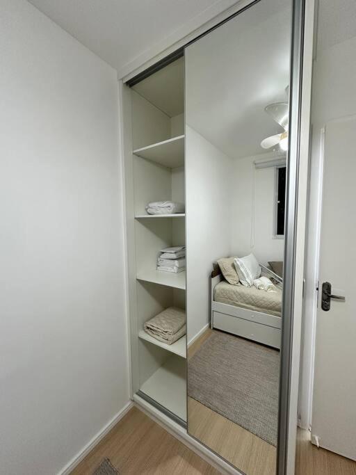 Apartamento, Novo, Sacada, 2 Dorms, no Polo Cultural e Eventos da Cidade de São Paulo