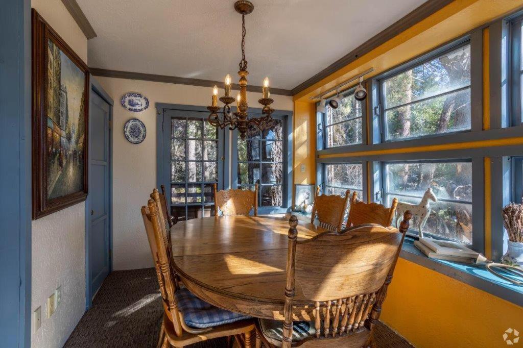 Idyllwild Inn and Strawberry Creek Inn view 4