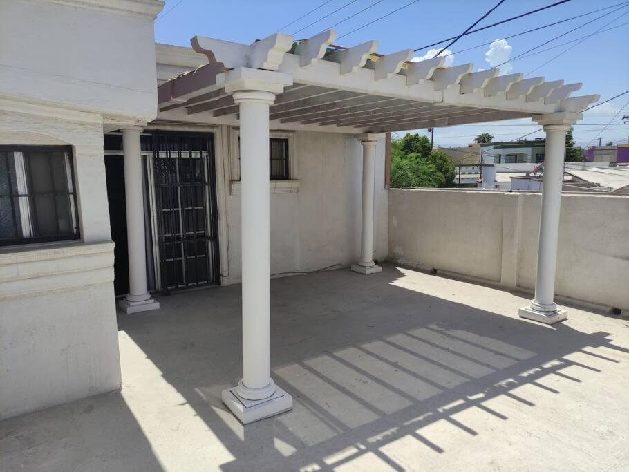 BEAUTIFUL AND COZY WITH TERRACE, GREAT LOCATION view 4