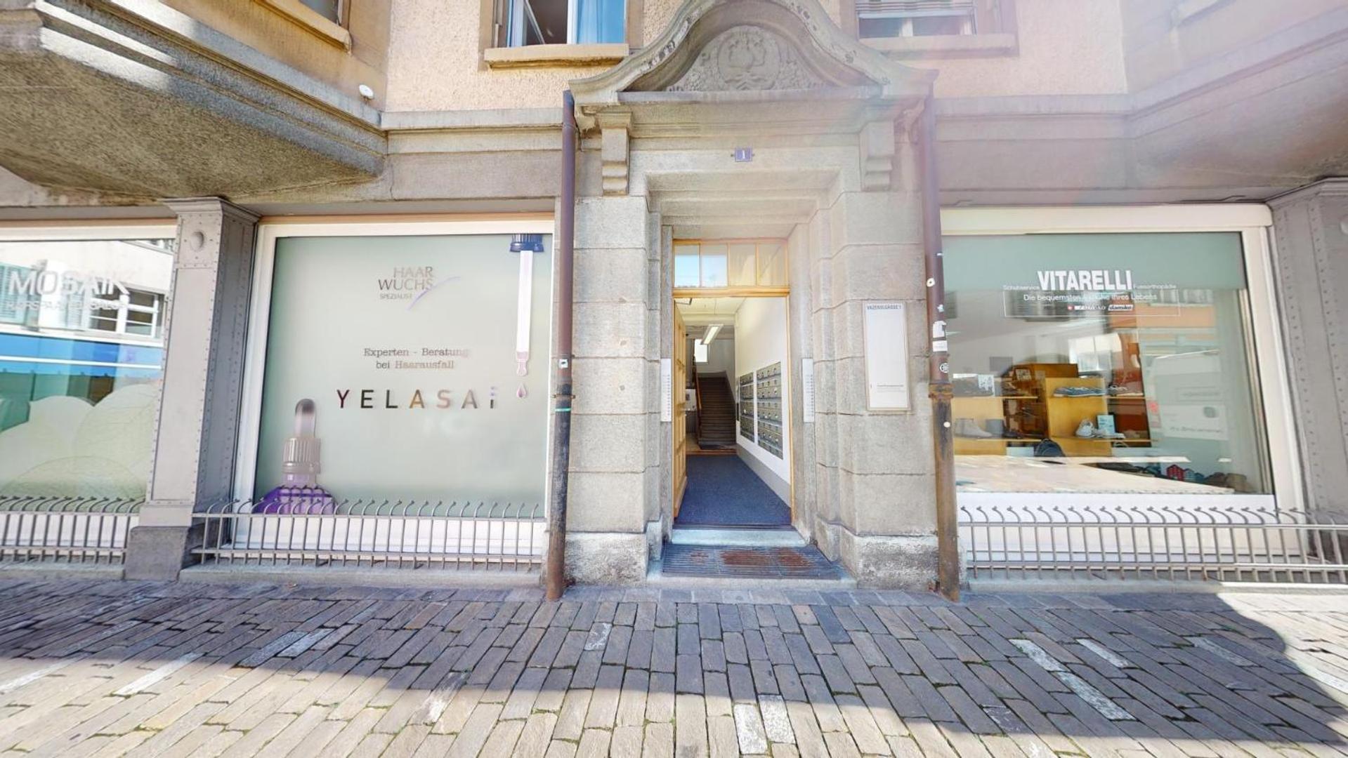 Solution-Grischun - Zentrales Dachzimmer - Kaffee&Tee - Gemeinschaftsbad - Etagenbett -Dachterrasse