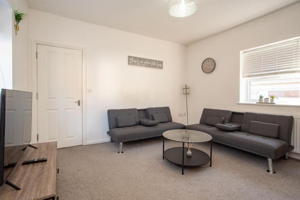 Watford Central Serviced Apartments 2 view 2